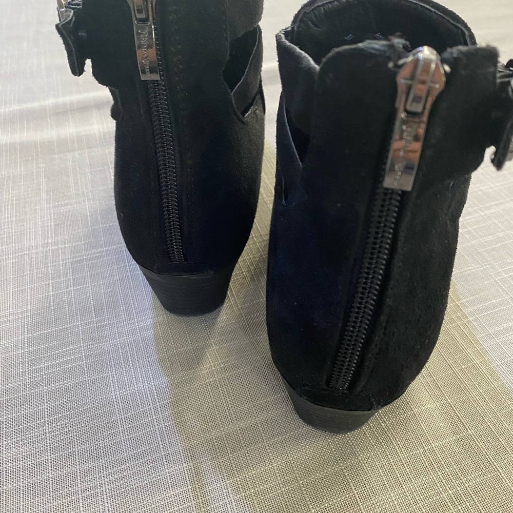 Nature Breeze booties in black. Women’s size 8 - Picture 3 of 15